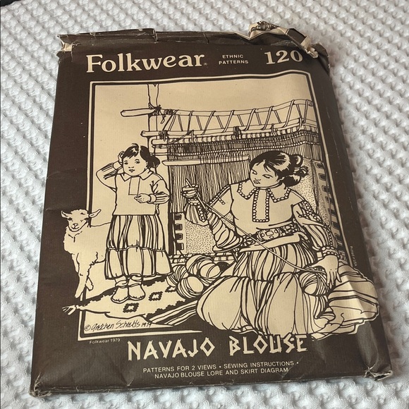 Folkwear Ethnic Patterns Set - Picture 5 of 9